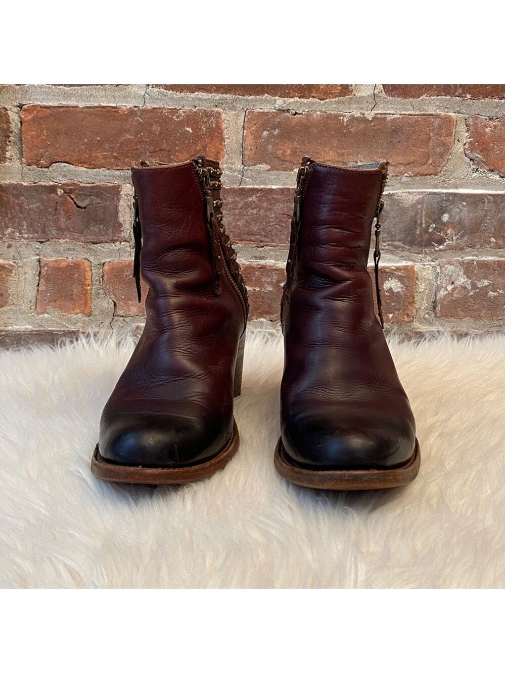 Denver Brown Studded Lady Gabriel Ankle Boots, Size 7.5 - Picture 3 of 17